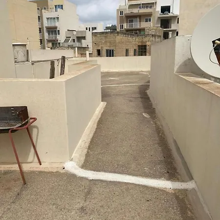بيت ضيافة St Paul Butts Inns خليج سانت بول