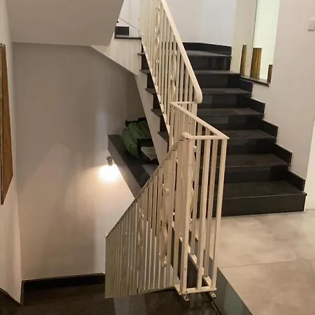 St Paul Butts Inns بيت ضيافة
